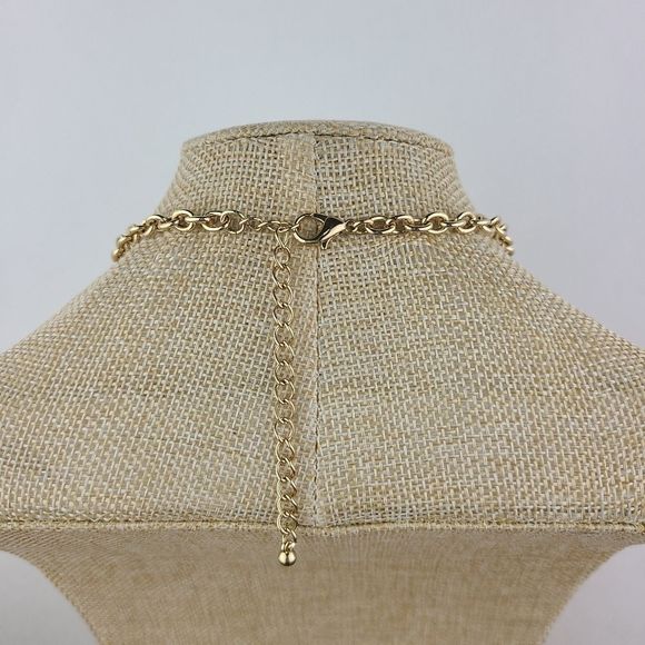 Women's Fashion Jewelry Green Goldtone Statement Necklace - Picture 2 of 4